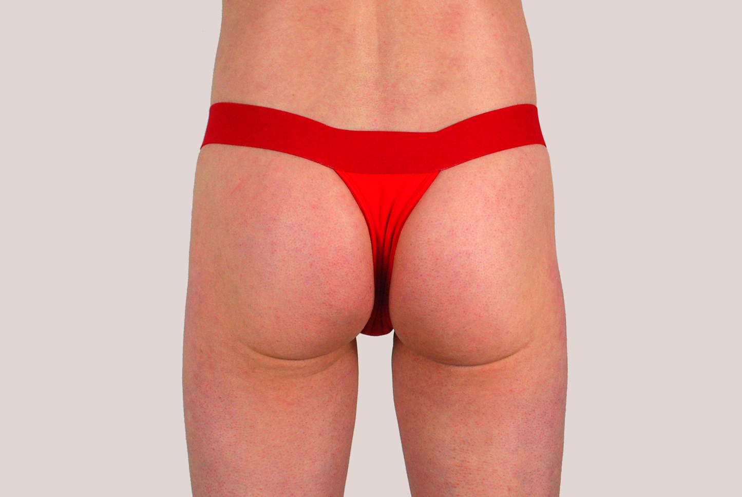 ESSENTIAL TUCK THONG / RED